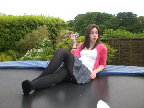 teasingnylon:  Look at this