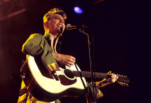queen-goblin-approximately:  David Bowie - Live in Mexico  23-Oct-97 18 years