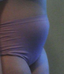 omocutie:I love stretching boyshorts over a very full bladder. :3