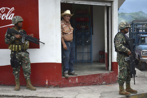 aber-flyingtiger: official-3rd-world: fnhfal: Mexico. I too get pissy when fat ass men walk around s