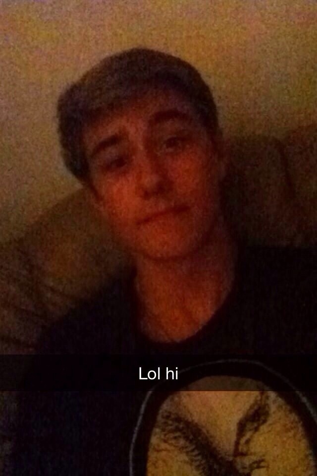infiitetwink:  click for an infinite amount of twinks: http://infiitetwink.tumblr.comor