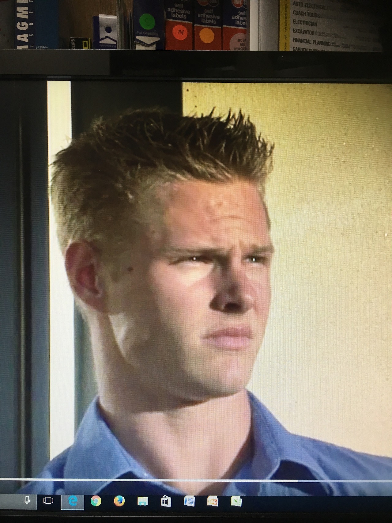 willysplove:  shortspout:  Some more of Kevin by popular demand  He’s hot looking