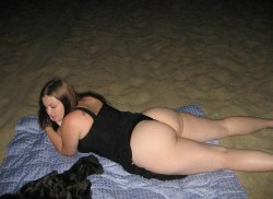 pirateofthecurvybean:  lucky sand !  Wooow