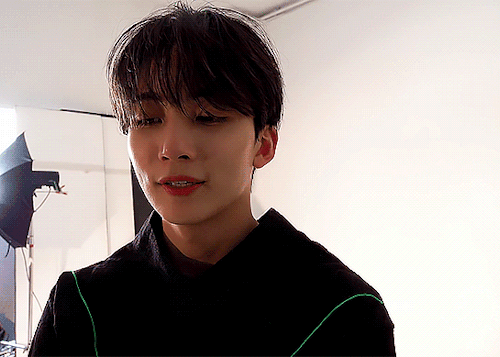 Pretty Boy Rock - Yoon Jeonghan