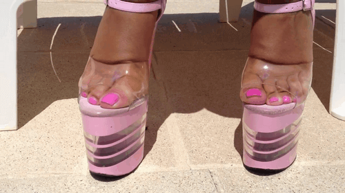 bagassuh:  Love Rose Heels