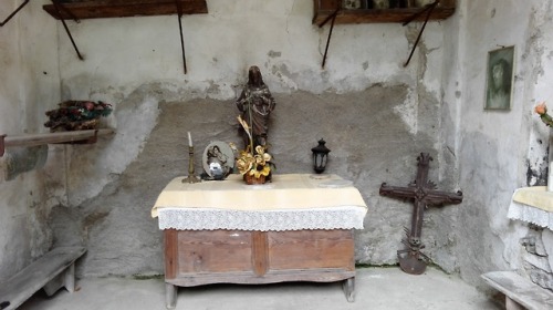 Antico cimitero di “Chiesa Vecchia”, Staffa.