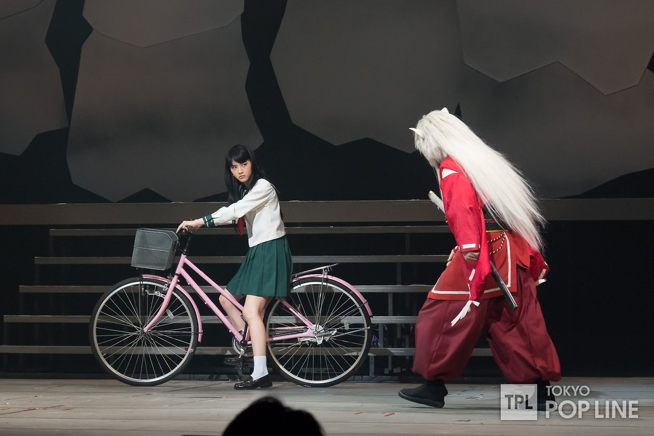 kohamaru: “Bitch, I ain’t letting you on my bike with those fake ass Tims.”