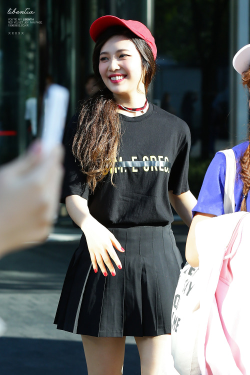 Joy -  DIM . E CRES. COL0R T-SHIRT _BLACK Shirt: x /  22,400 원  (30%SALE) 