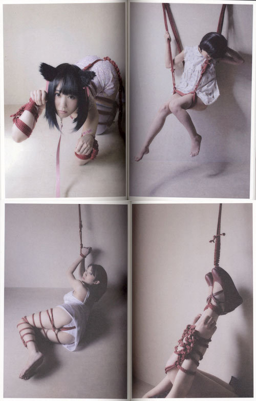  “a empty room, kinbaku girls, and red ropes” みずのなかのことりたち