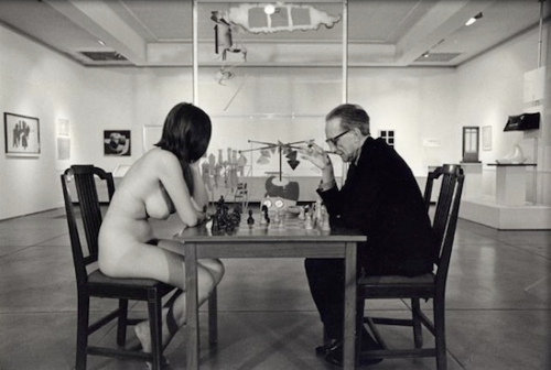 kvetchlandia:  Julian Wasser     Marcel Duchamp Playing Chess with Eve Babitz, Duchamp Retrospective, Pasadena Art Museum, Pasadena, CA     1963  “You know, also I, you know, I was on those birth control pills and my breasts were like, they hurt…