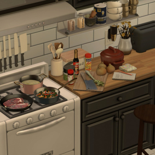 Someones Coming Over For Dinner