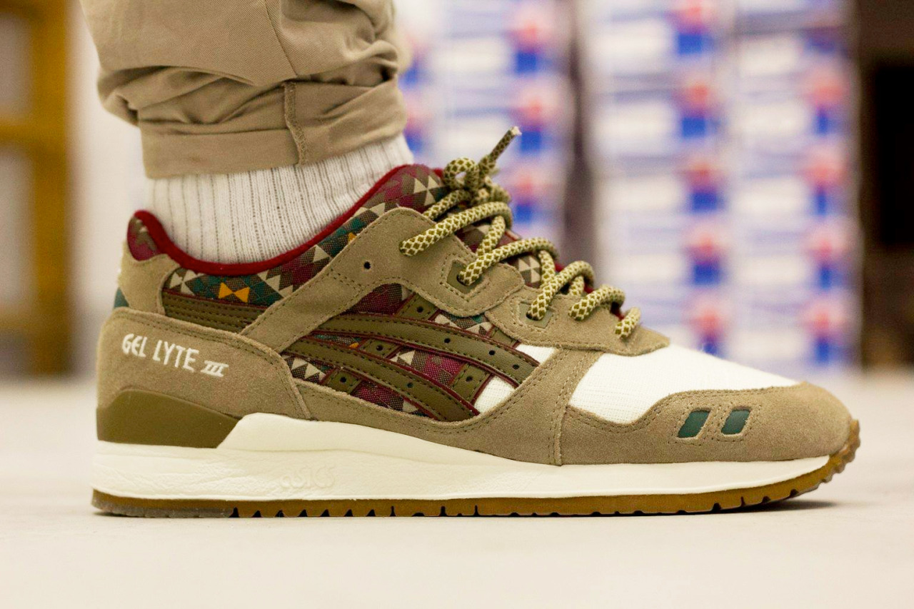 asics gel lyte iii aztec