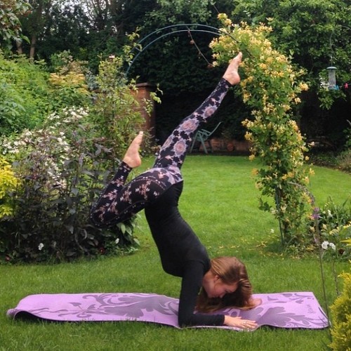 helensianindia: Finally managed to kick up into a forearm&hellip; helensianindia: Finally manage