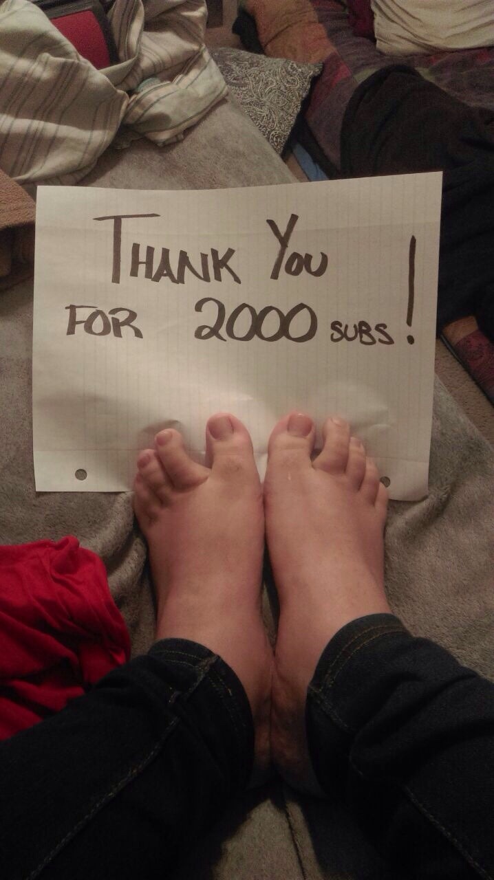 si4feet:  Hey guys :)  Here’s a message from myself and Izzy’s natural toes/gorgeous