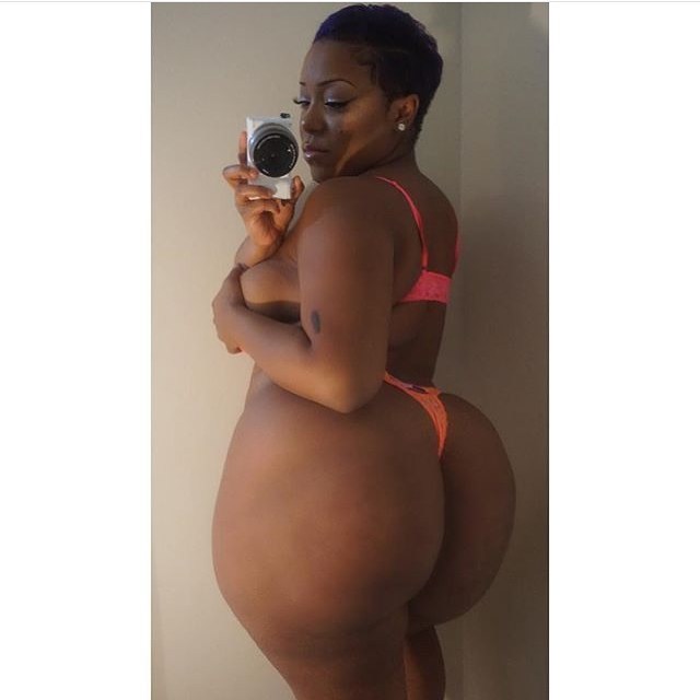 trillmoney:  @ilovebrittneyhoney 🍰🍰🍰 