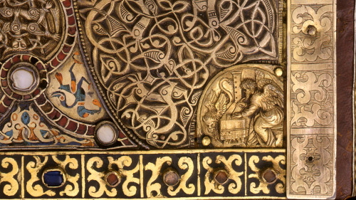 sexycodicology:Details from the rear cover of the Lindau Gospels.Gilt silver, enamel, and jeweled bo