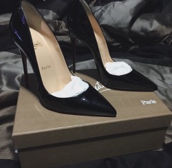 lux-louboutins:  http://lux-louboutins.tumblr.com/