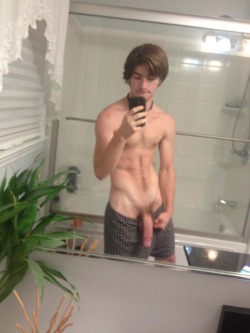 menbeingbeautiful:  Packin’ quite a bit there, mister…