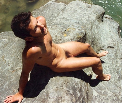 ramblingtaz:  please submit your articles or photo’s on nudism/naturism. My blog is about Nudi