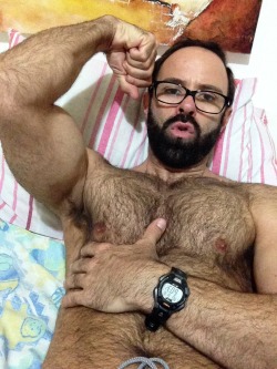 sexyhairybrazilian:100% brazilian fur