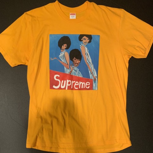 Supreme group tee(more information, more gold)