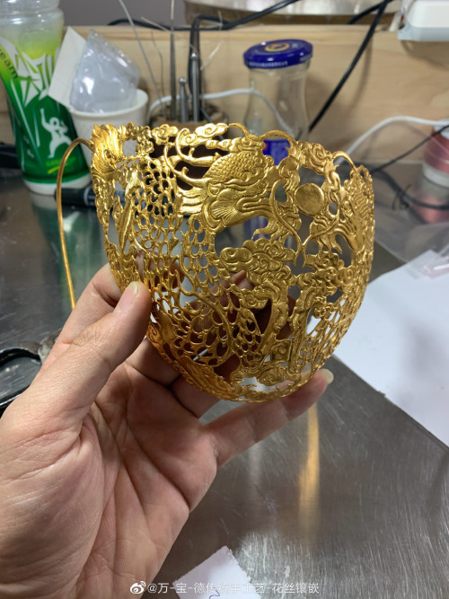 golden mask&hair ornaments&waist ornaments for chinese hanfu by 万宝德传统手工艺花丝镶嵌