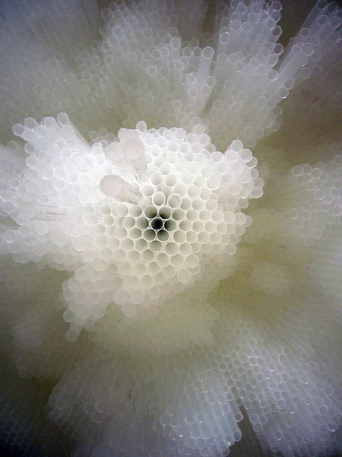 likeafieldmouse:  Tokujin Yoshioka for Design Miami (2007) - An installation of 300,000 plastic straws