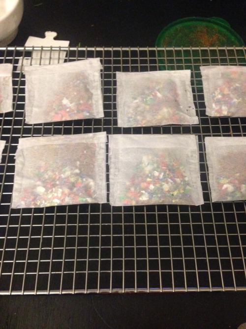 trollfacemommy:  snozzberryjam:  How to make a glitter bomb/ Be a total asshole. 1) Cut strips of tissue paper approx 8 inches long and 3-4 inches wide. 2) Carefully glue down the side, leaving the top ¼ glue free. 3) Fold the bottom up to form a pouch,