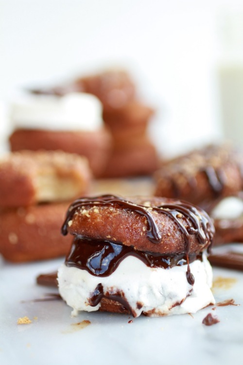 confectionerybliss:  S’more Doughnut Sandwich With Easy Homemade Beer MarshmallowsSource: Half Baked Harvest