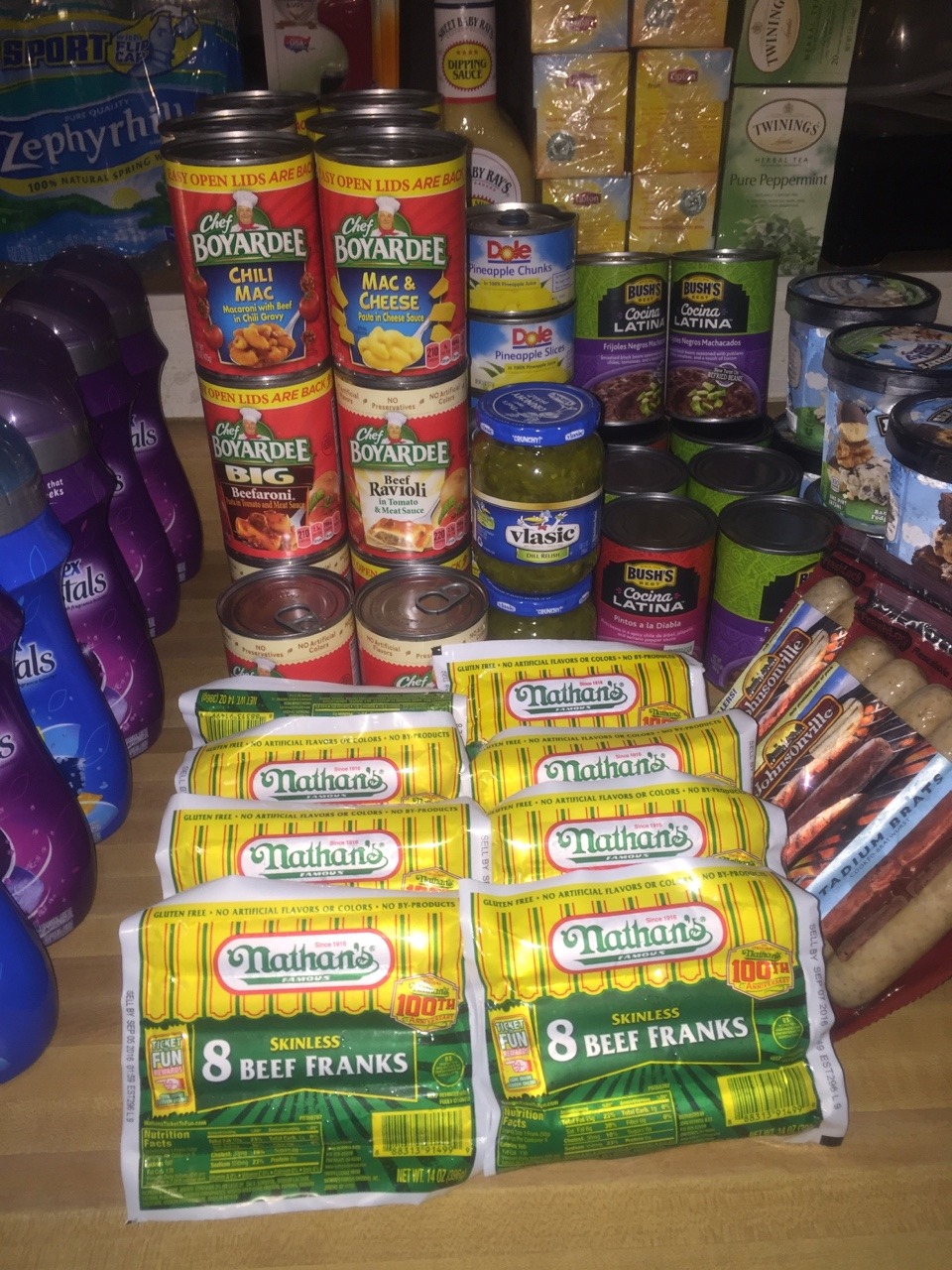 rudegyalchina:  carmdelbae:  rudegyalchina:  Took advantage of the storm stock up