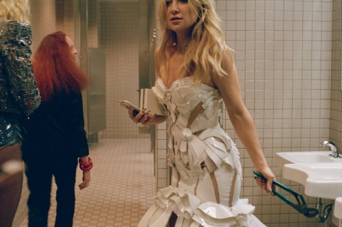surfide:  dailyactress:  The MET Gala bathroom by Cass Bird  I love this because they all know they 