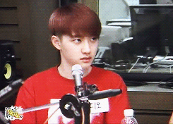 oh-luhans:  camera time! 