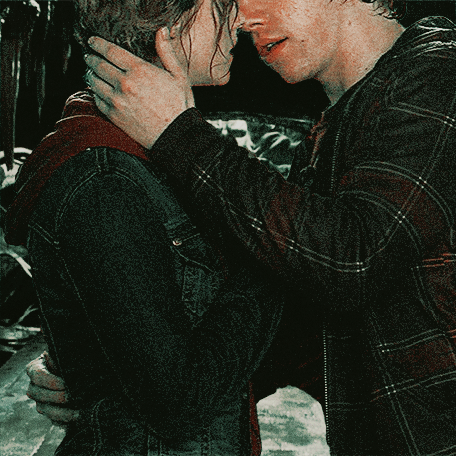 weasleymione: ♡ i’m gonna stay right here by your side, and do my best to keep you satisfied, 