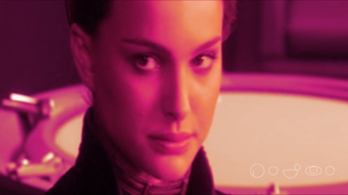 Poe meet a mysterious handmaiden and the love blooms. Poe/Padme Vid