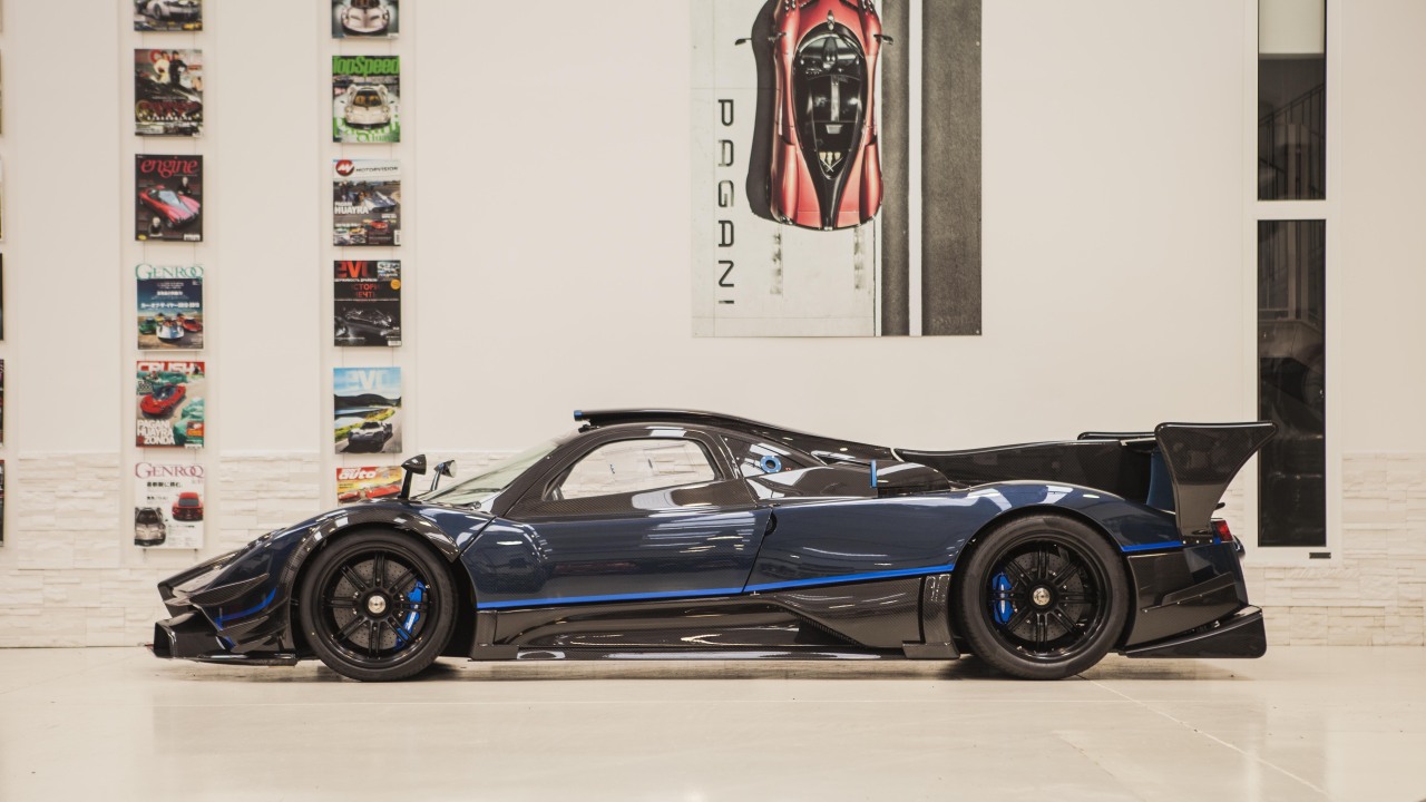 itcars:  Details: Pagani Zonda Revolucion 