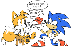 gaysilver:  sonic realizes he’s never tied a shoe (reuploaded for better quality) 