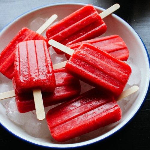 justyummyrecipes:  Strawberry chamomile sorbet https://ift.tt/2sMk5zb