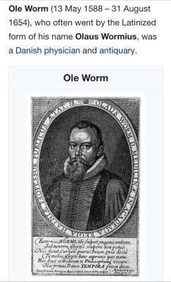 adz:  sopranofemme:   adz: no caption can possibly make this funnier  happy birthday ole worm   happy birthday ole worm 