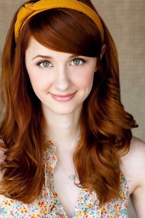 gloriouslyred: Laura Spencer