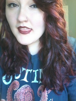 thickthighswillsavelives:  Red hair and dark lipstick ♡