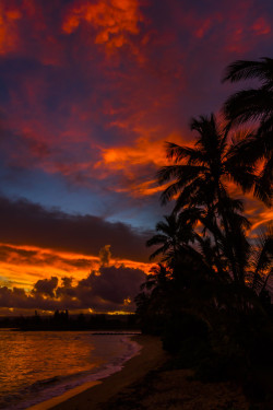 wowtastic-nature:💙 Oahu Sunrise by Kelly