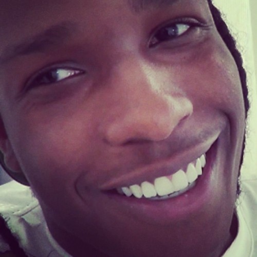 chocolate-mousse: A$AP Rocky’s teeth »» marriage.