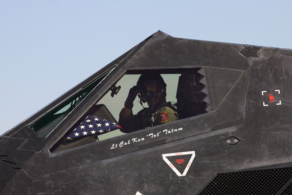 rocketumbl:  F-117 