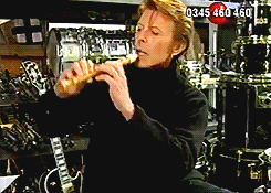 trendy-rechauffe:David Bowie playing the recorder, badly. [x]