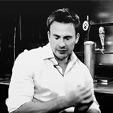 durance:  get to know me meme | favourite actors [2/5]↳ chris evans  &ldquo;I