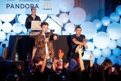 Photos from Kalin and Myles&rsquo; Savor the Sound event in Sacramento, CA // 9.23.15