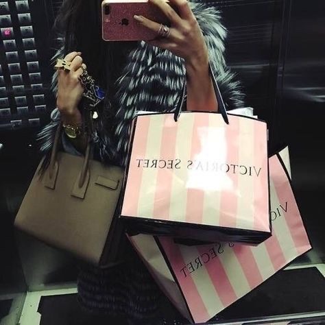 This User Is A Shopaholic