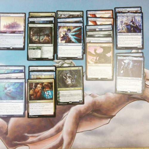 3-0’d with this pile. . . . . . #mtg #magicthegathering #throneofeldraine #mtgeld #boosterdraf