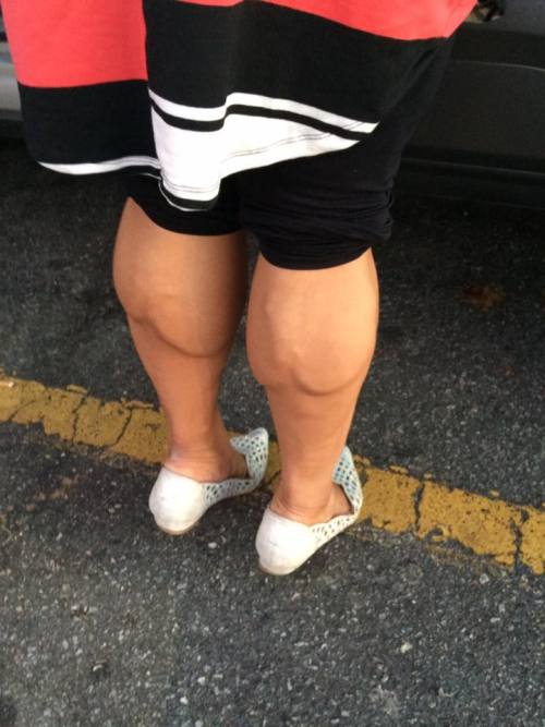 huge calves porn pictures