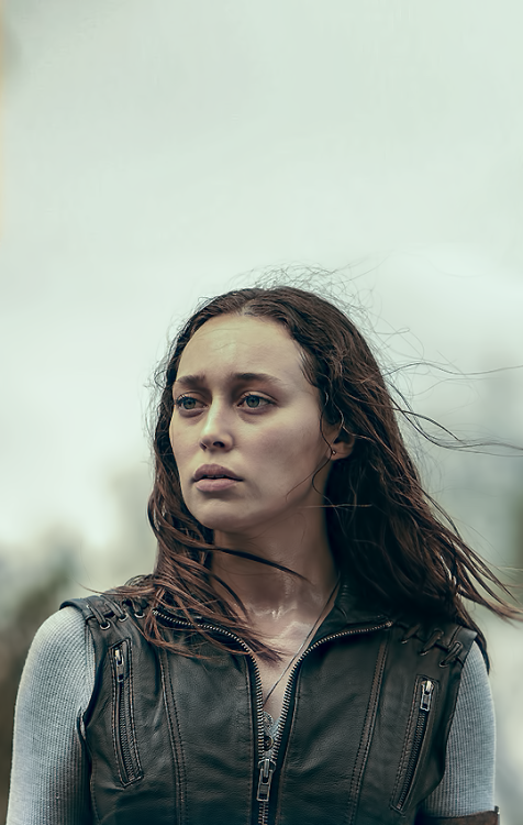 commander-leksa: ALICIA CLARK - first look at Season 7B of FearTWD (x)